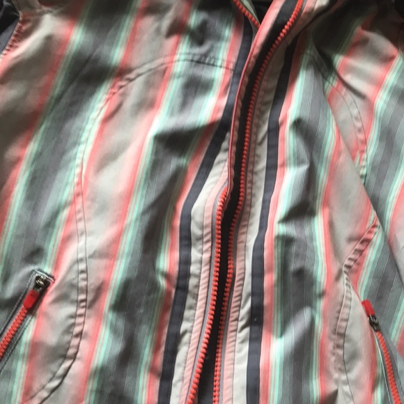 Lululemon spring jacket - Picture 2 of 10